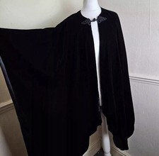 Marks & Spencer Cape St Michael Black Velvet One Size Lined Frog Clasp Vintage