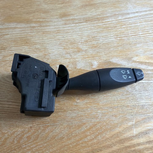 Ford focus mk1 2004 wiper - ford,