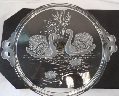 Mikasa swan cake - mikasa, dessert