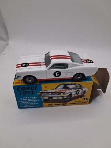 Corgi model club - model, ford