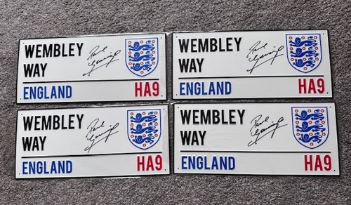 Paul gazza gascoigne signed - gascoigne,