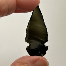 Black Obsidian Rough Cut Arrow