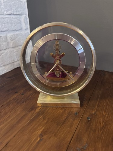 Clock gold tone quartz - gold,