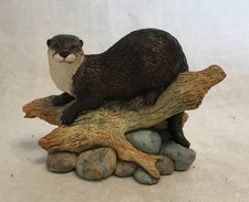 Border Fine Arts Otter B0451