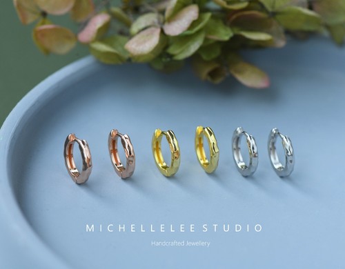Minimalist simple hammered - simple,