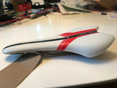 Pro falcon saddle - pro, 132mm