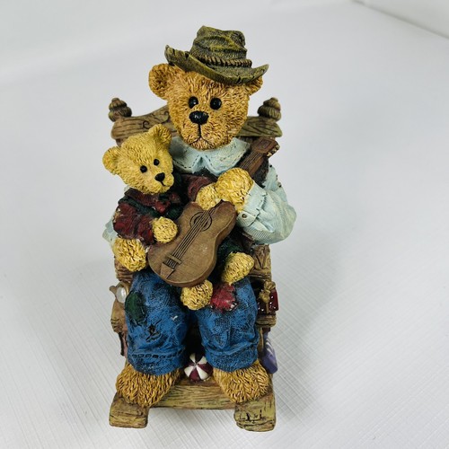 Papa bear cub in - bear, rocking