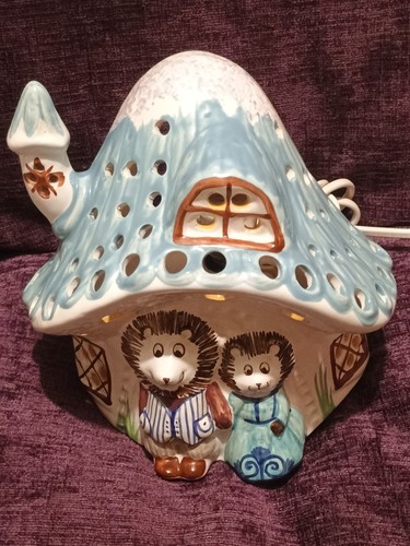 Vintage piggery pottery - piggery,