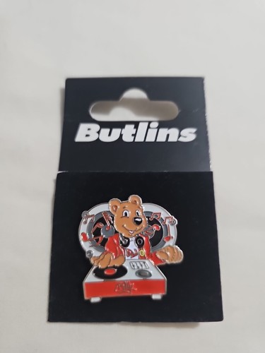 Butlins billy bear pin - billy,