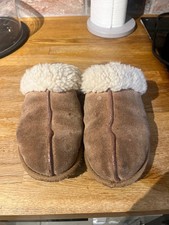 Ugg slippers size 6 worn