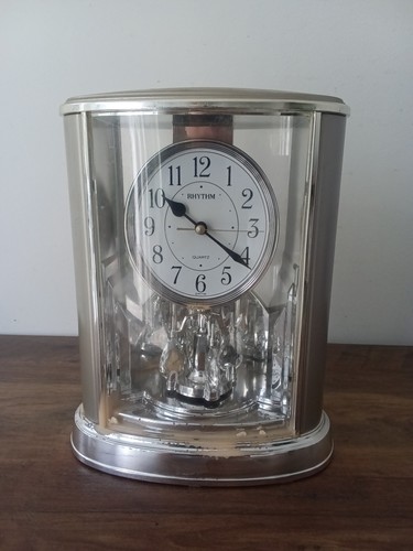 Vintage rhythm quartz clock - vintage,