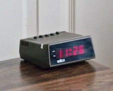 Salton Electronic Alarm Clock / Vintage / Space Age / Rare / Brown / Red / 1970s