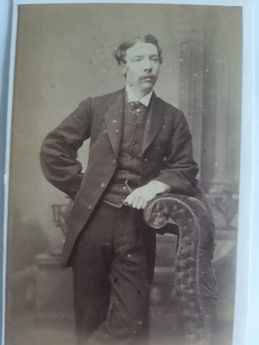 Cdv dapper man moustache - dapper,