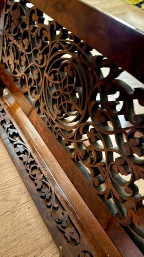 Pre1990 burr walnut french - walnut, -french