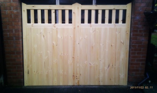 Cottage style wooden timber - wooden,