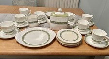 Royal Doulton Rondelay Tea Set Lovely Condition