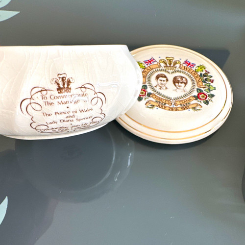 Aynsley royal wedding - h.,