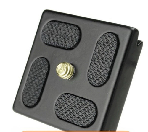 Quick release plate - , for