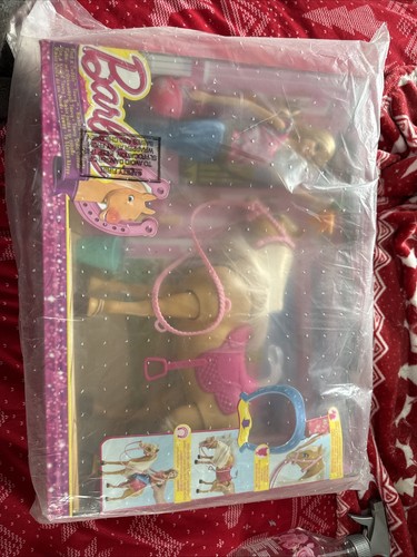 Barbie doll feed - barbie®,