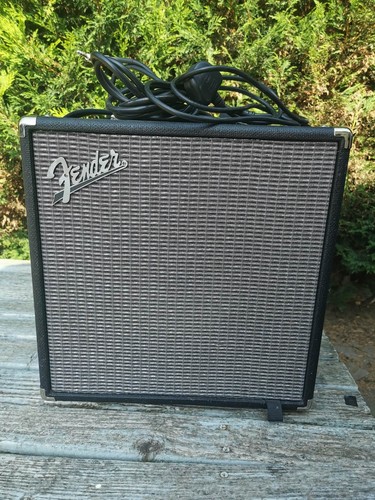 Fender rumble 1x10 bass - 40,