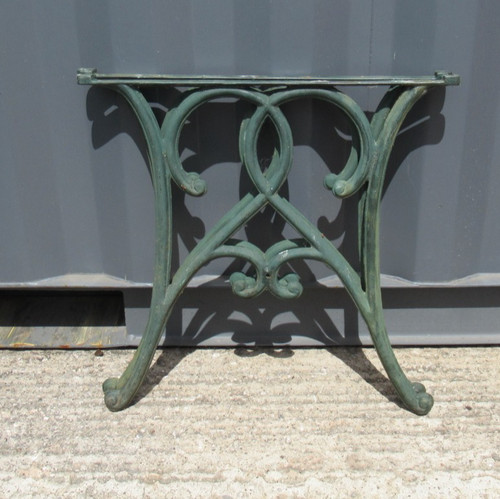 Heavy vintage cast iron table - heavy,