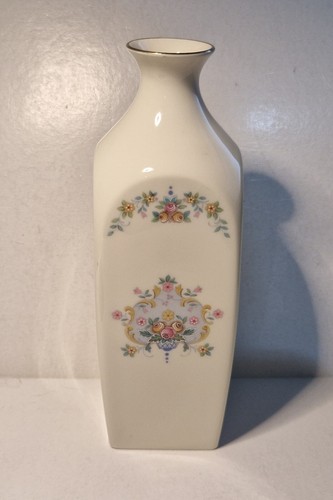Royal doulton vase - doulton, juliet