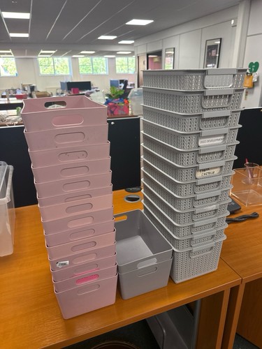 Mega job lot 29x plastic - job,