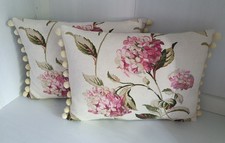 ❣Laura Ashley Pompom