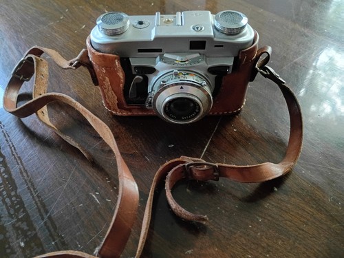 Graflex graphic camera with - 35,