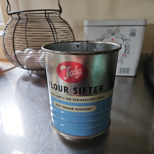 Retro vintage 1960s tala flour - retro,