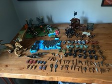 Mega Bloks Dragons Assorted items lots of mini figures