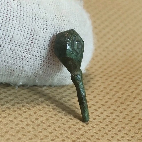 Anglo saxon pin head - anglo,
