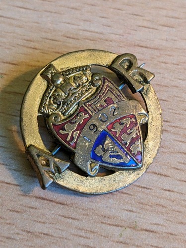 Antique gilt enamel 1902 - gilt,