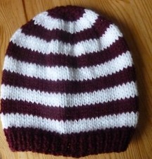 BRADFORD CITY FOOTBALL COLOURS BEANIE HAT 0 - 3 MONTHS KNITTED CLARET WHITE
