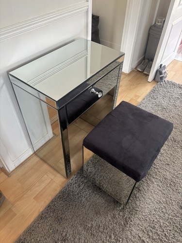 Venetian mirrored vanity - mirrored,