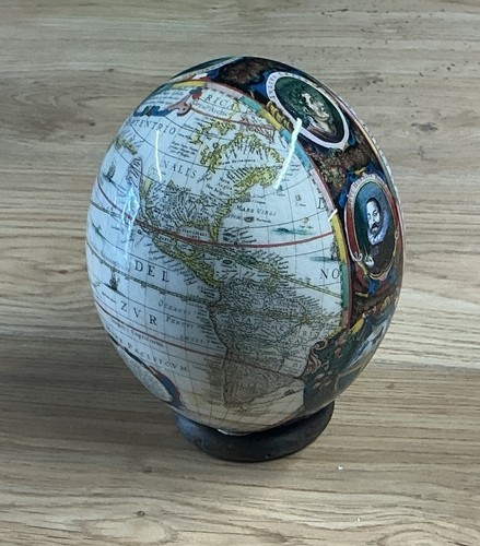 Ostrich egg world maps - ostrich,