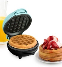 Electric Waffle Maker: 550W