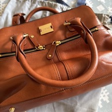 Modalu London - Pippa Leather Handbag in versatile Tan colour