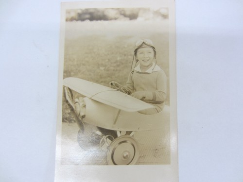 Antique 1930 photo child - 1930, b&w