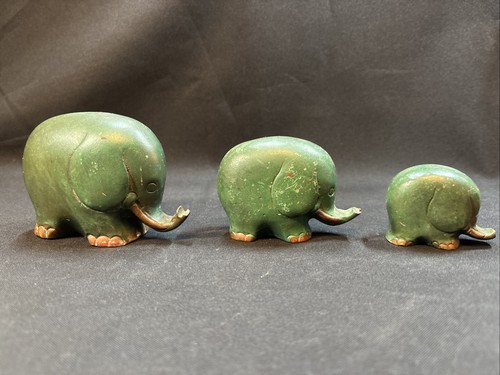 Vintage bronze elephants - bronze,