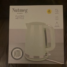 Fluted Kettle 1.7 L, Nutmeg