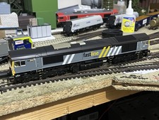 Accurascale OO gauge Class 66