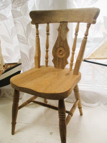 Miniature chair quarter scale - miniature,