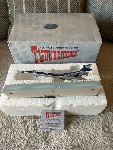 Thunderbirds fireflash model - thunderbirds,