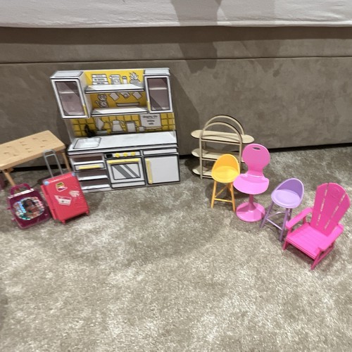 Dolls house furniture - 1:12,