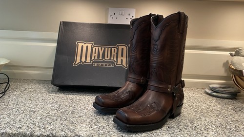 Unworn mayura premium cowboy - unworn,