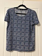 Women’s Isle Essentials Size Small (10-12) Top