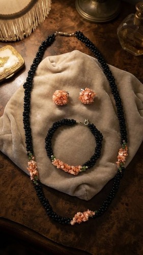 Vintage black onyx - onyx, jade