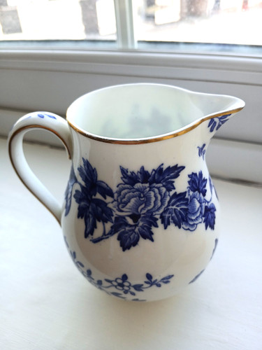 Small blue white - blue,