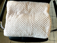 Honeycomb Fleece Throw - 150 x